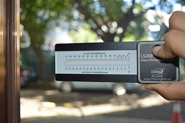 玻璃厚度儀測試門窗玻璃 玻璃厚度儀測試門窗玻璃